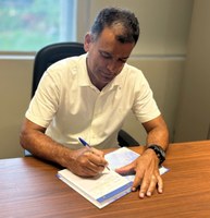 Câmara Municipal de Pedro Leopoldo oficializa renuncia de vereador Joãozinho