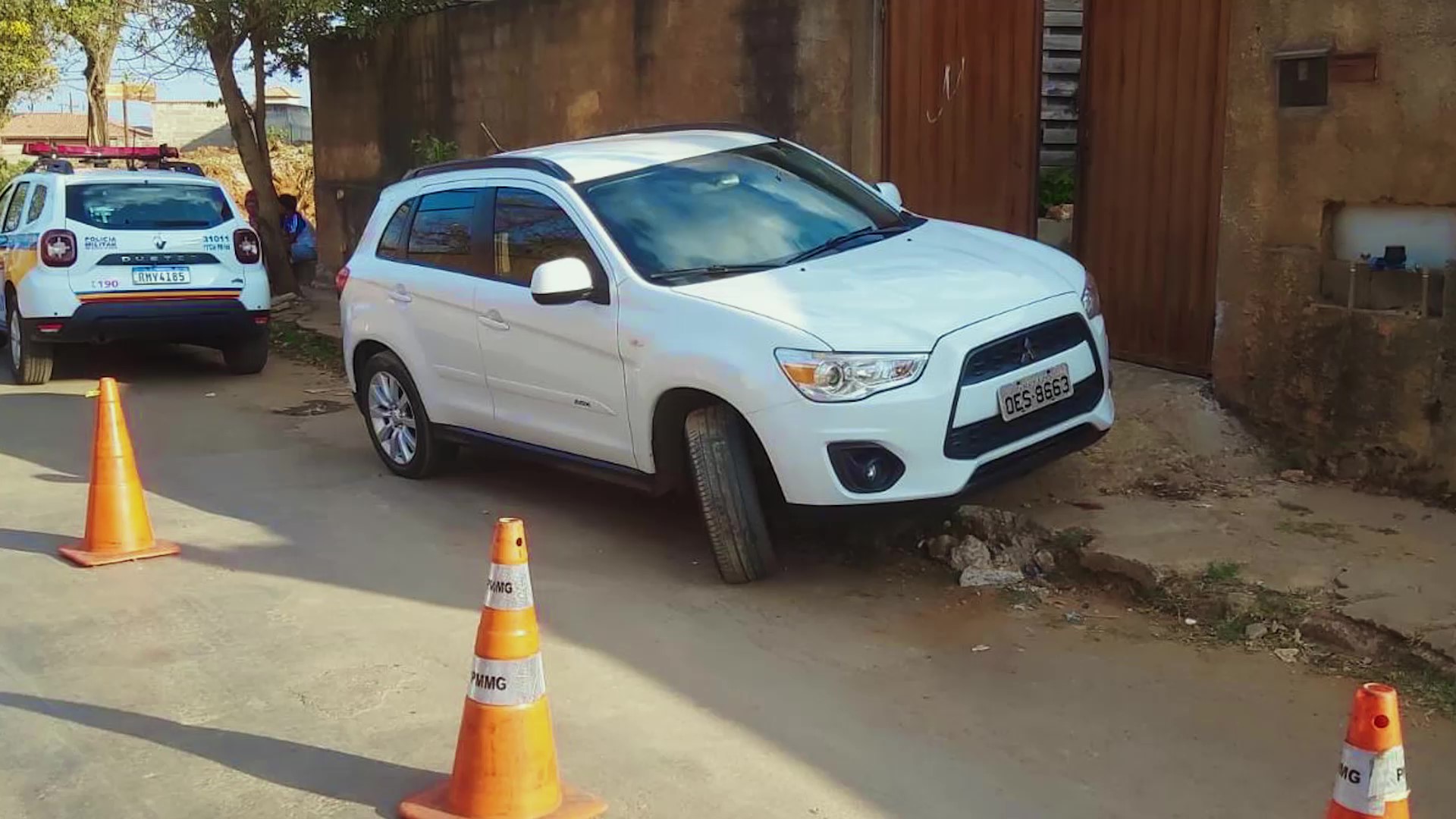 Evaldo do Açougue faz fiscalização em rua Cruzeiro no bairro Morada dos Angicos