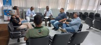 Solução para problema com animais soltos nas vias públicas é pré-definida em reunião